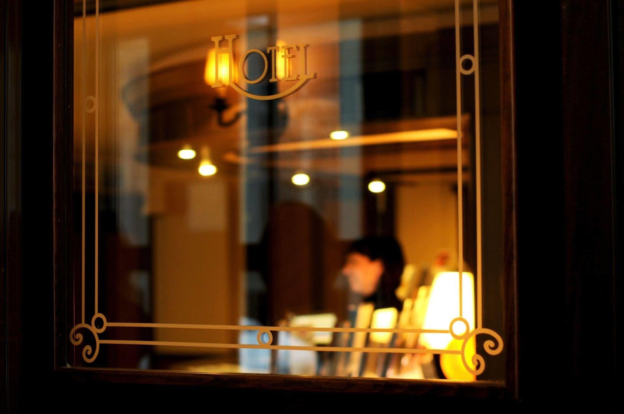 Hotel residencia Baron Budapest Exterior foto